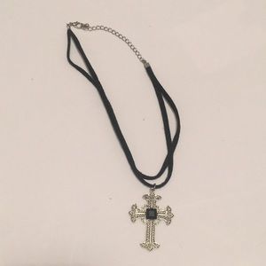 Cross Choker